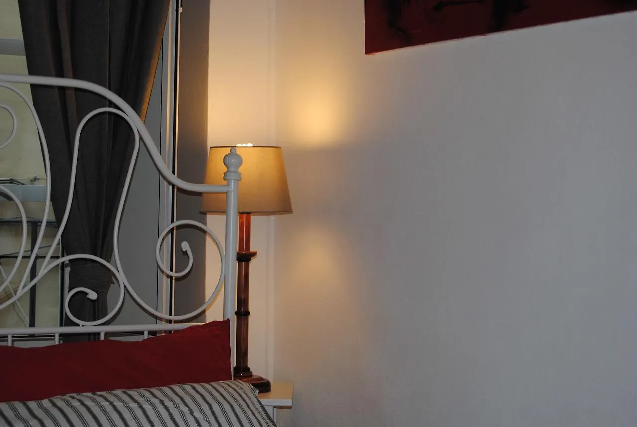 Senzafissadimora Bed & Breakfast Albenga