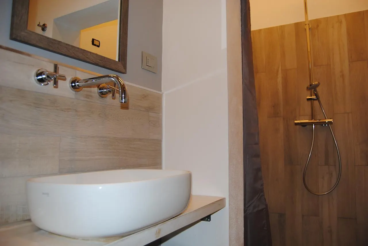 Senzafissadimora Bed & Breakfast Albenga