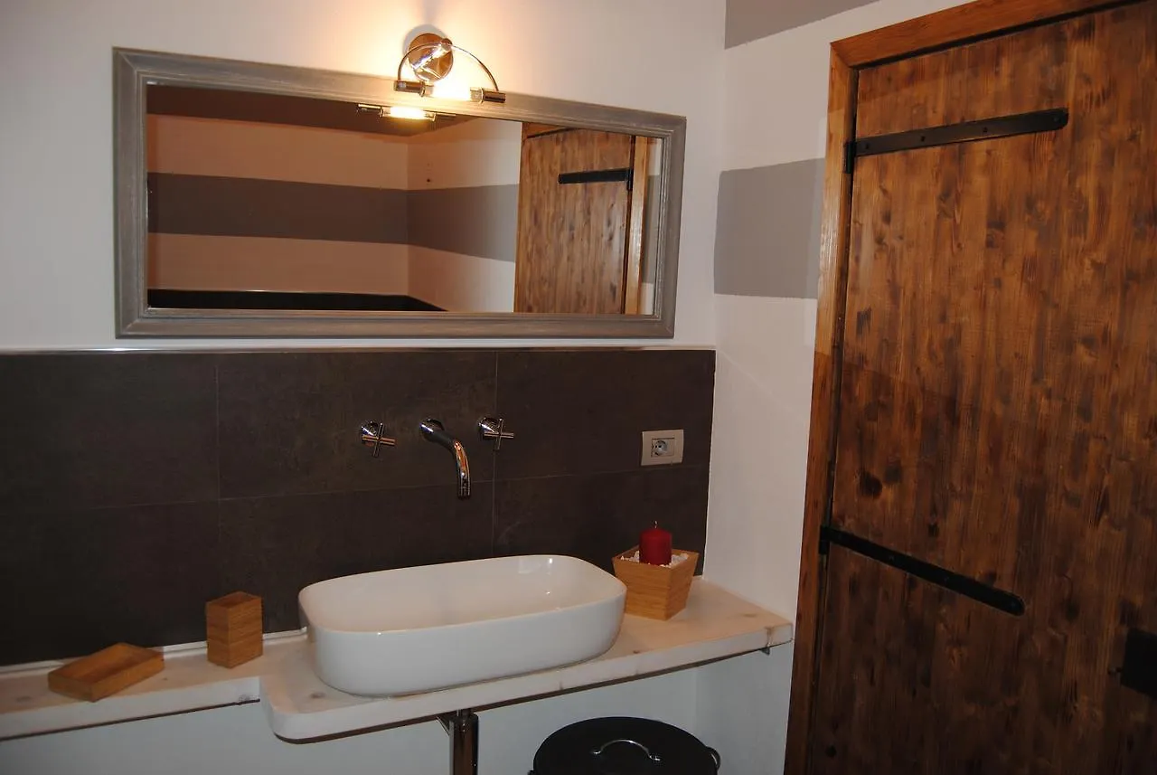 Senzafissadimora Bed & Breakfast Albenga