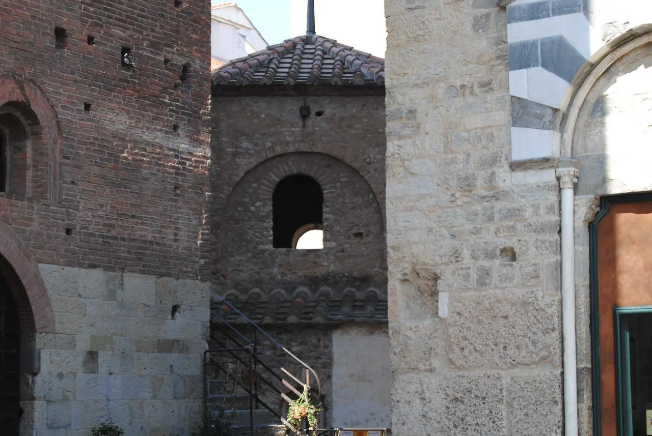 Senzafissadimora Bed & Breakfast Albenga