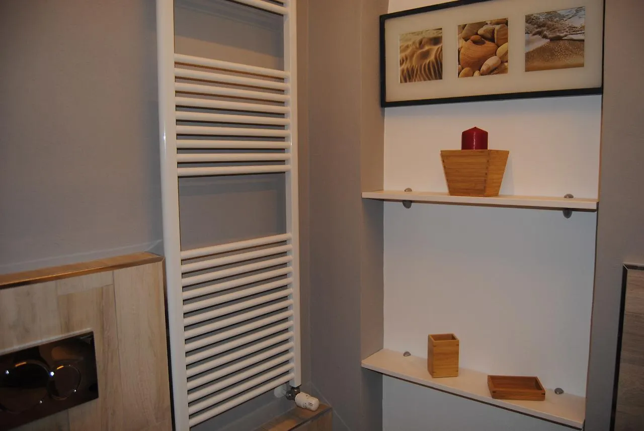 Senzafissadimora Bed & Breakfast Albenga