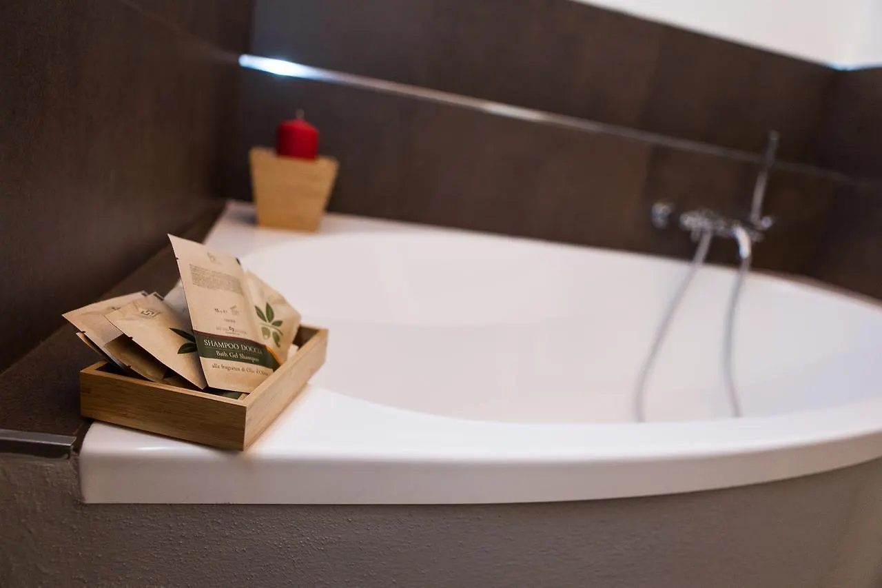 Senzafissadimora Bed & Breakfast Albenga