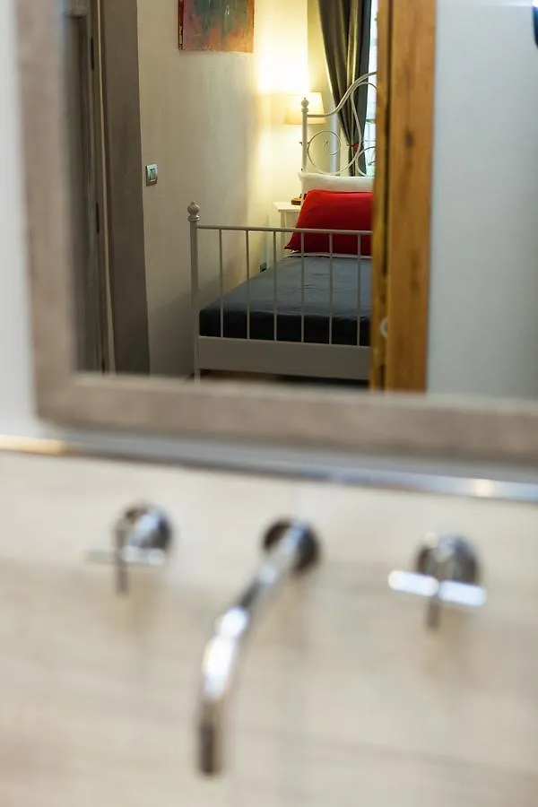 Senzafissadimora Bed & Breakfast Albenga