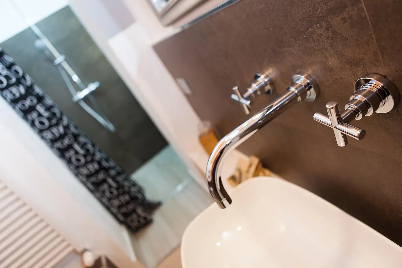 Senzafissadimora Bed & Breakfast Albenga 0*,  Italy